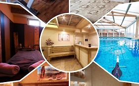Балнео и Спа хотел Аура